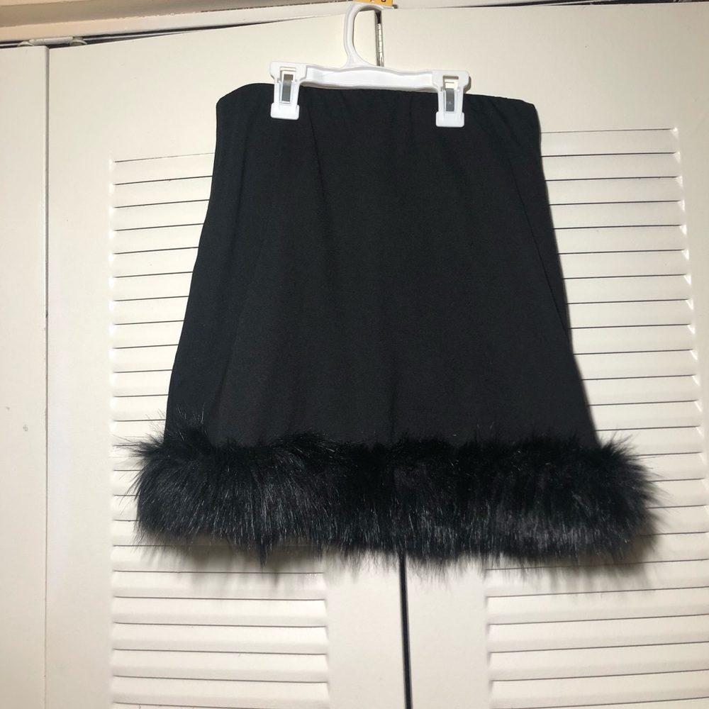 Forever 21 black fur mini skirt size Large